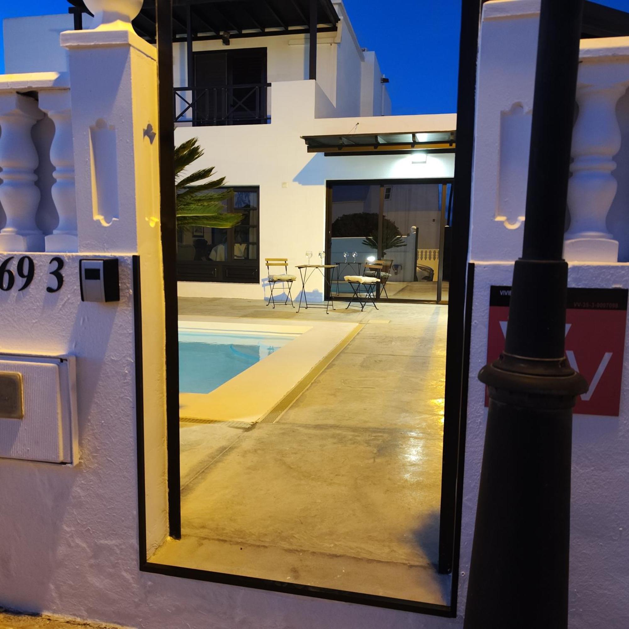 Casa Natalia Apartment Tías Екстериор снимка